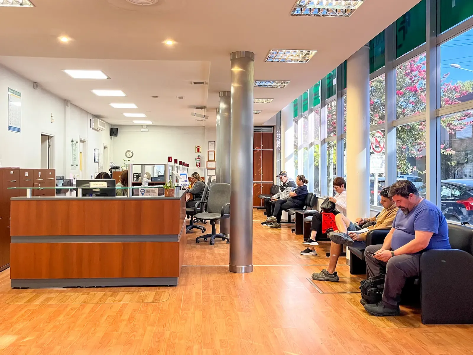 Recepción y sala de espera